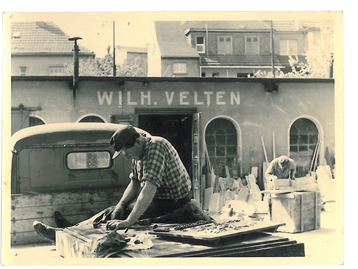 02_history_730x550